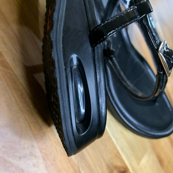 Cole Haan Black Women’s Thong Sandals , Size 9 1/2 - Picture 9 of 9
